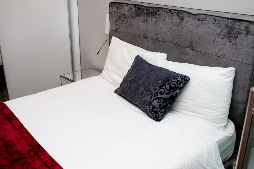 Urban Oasis Apartments At Paragon 빈트후크 외부 사진