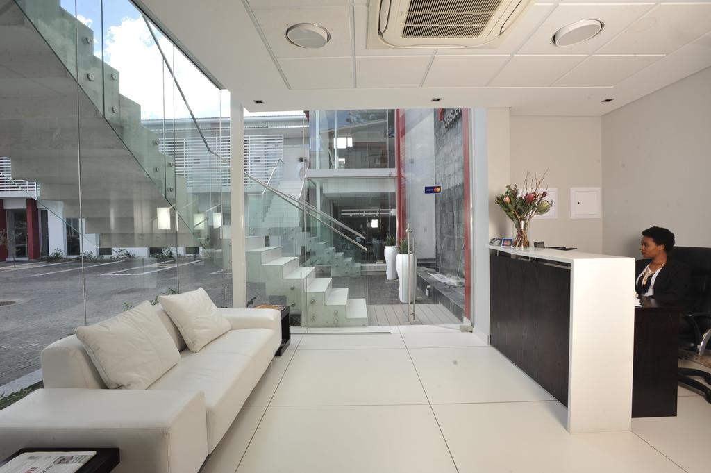Urban Oasis Apartments At Paragon 빈트후크 외부 사진